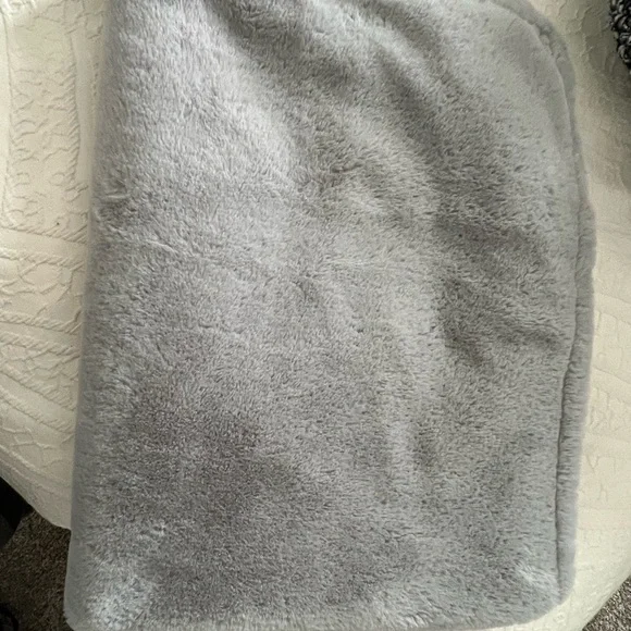 Cozy Gray Kids Blanket, Hat and Booties Gift Set - Picture 4 of 4